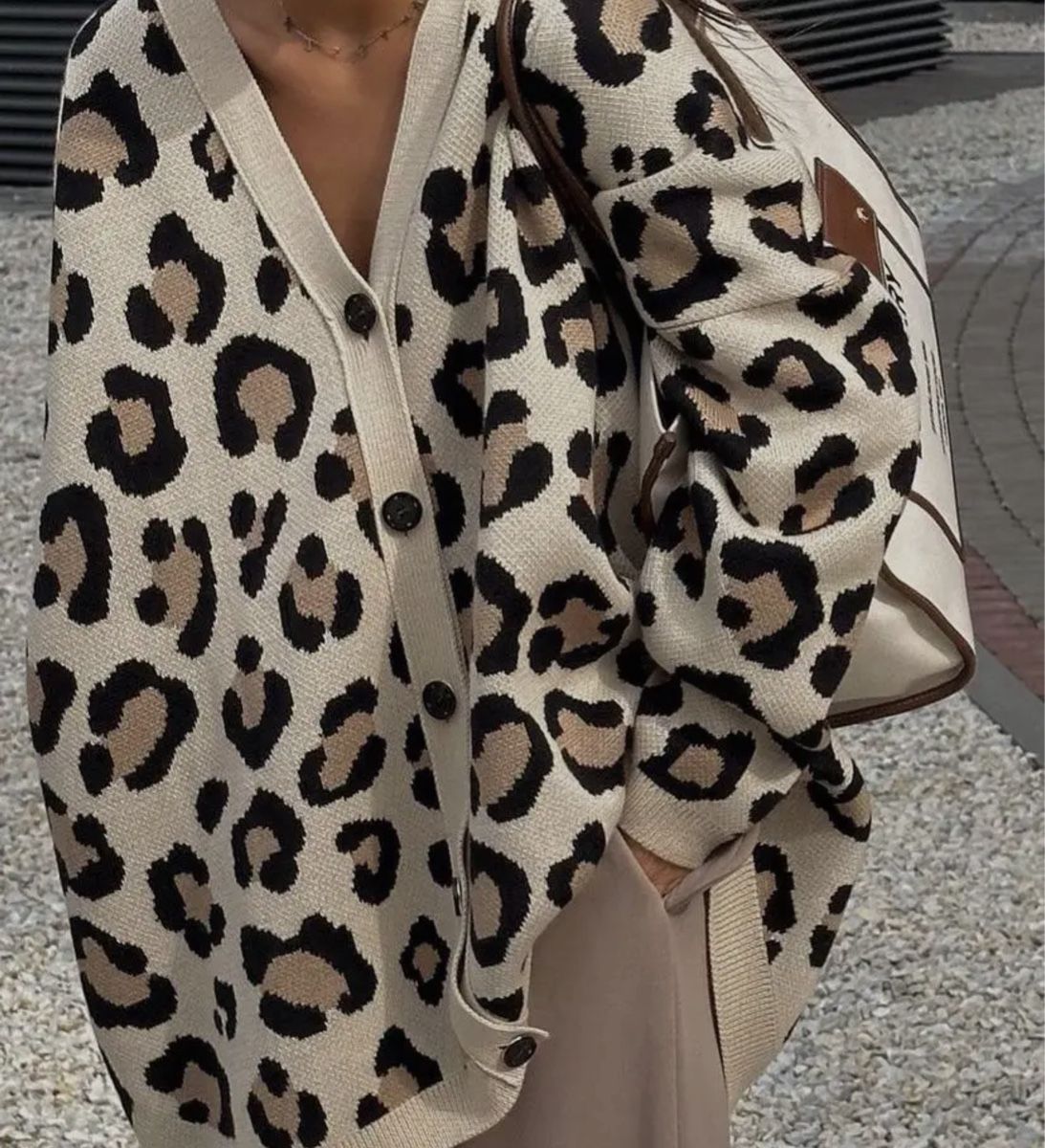 Giacche: Leoparden Cardigan One Size Oversized Fit – Nuovo (secondo la descrizione) da Bassersdorf venduto da Sandy456 3