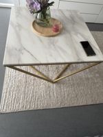 Moderner Marmor-Beistelltisch mit Metallgestell, 40x40cm