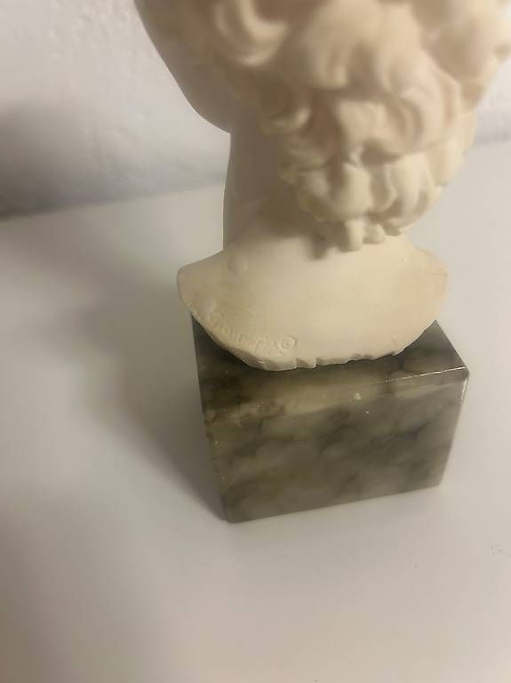 Skulpturen & Statuen: Büste mit Marmor Fuss – Gebraucht aus Muttenz von smile62 4