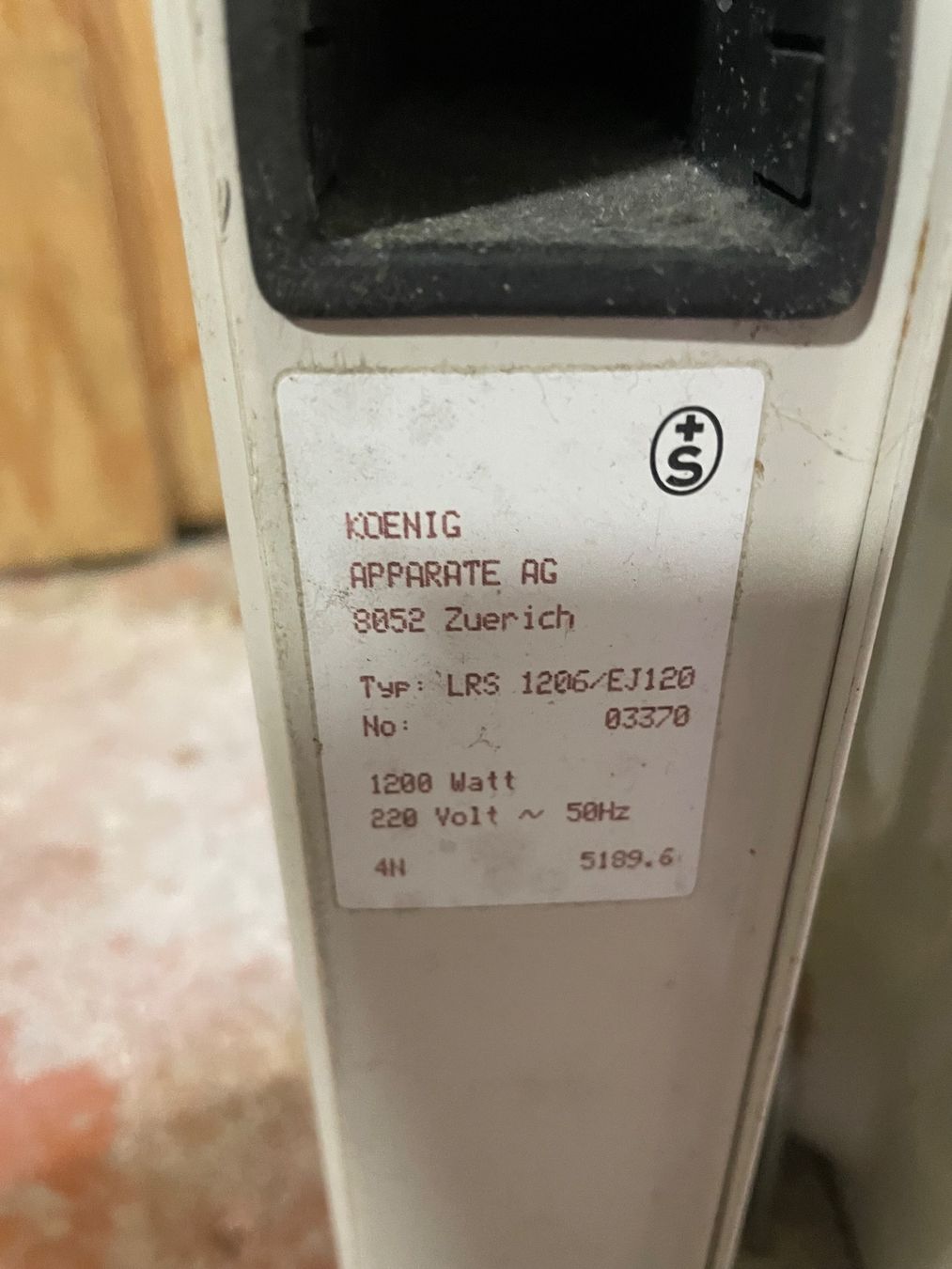 König Radiatori: Elektroheizung – Usato da St. Gallen venduto da alexa89 2