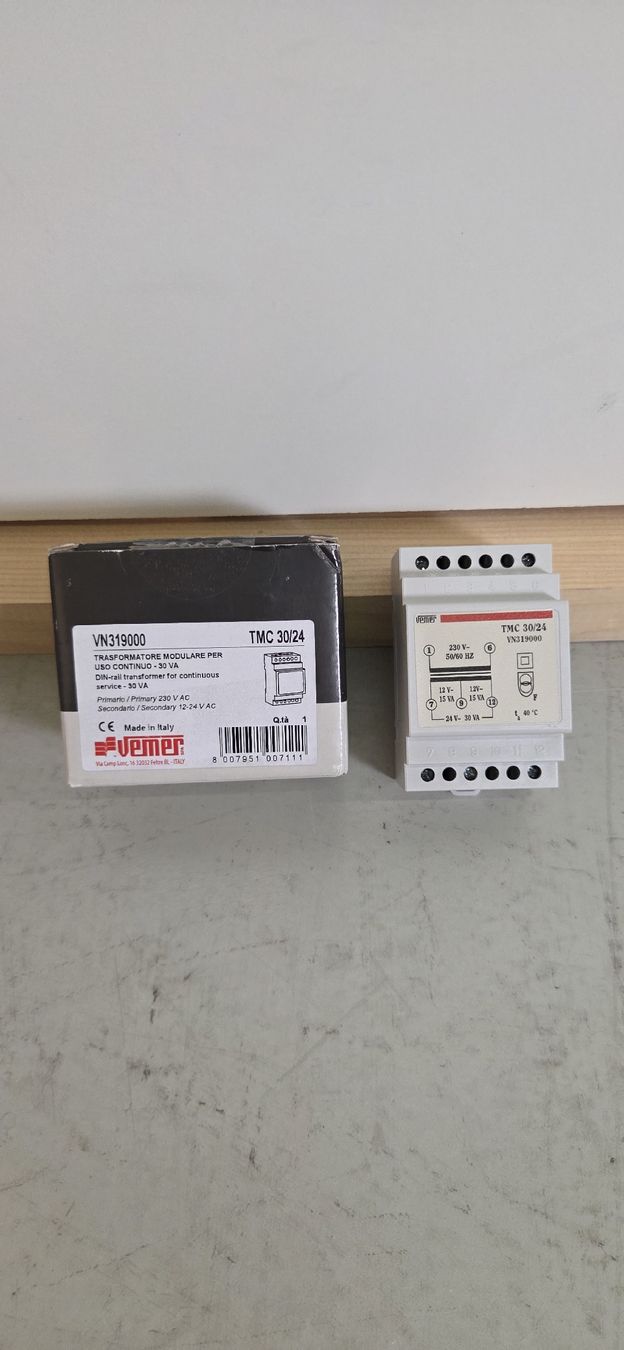 Composants électroniques: Vemer TMC 30/24 Trafo  – Neuf (Voir description) à Küssnacht am Rigi par _DealFactory_