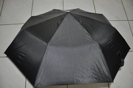 kompakter Regenschirm zusammenklappbar