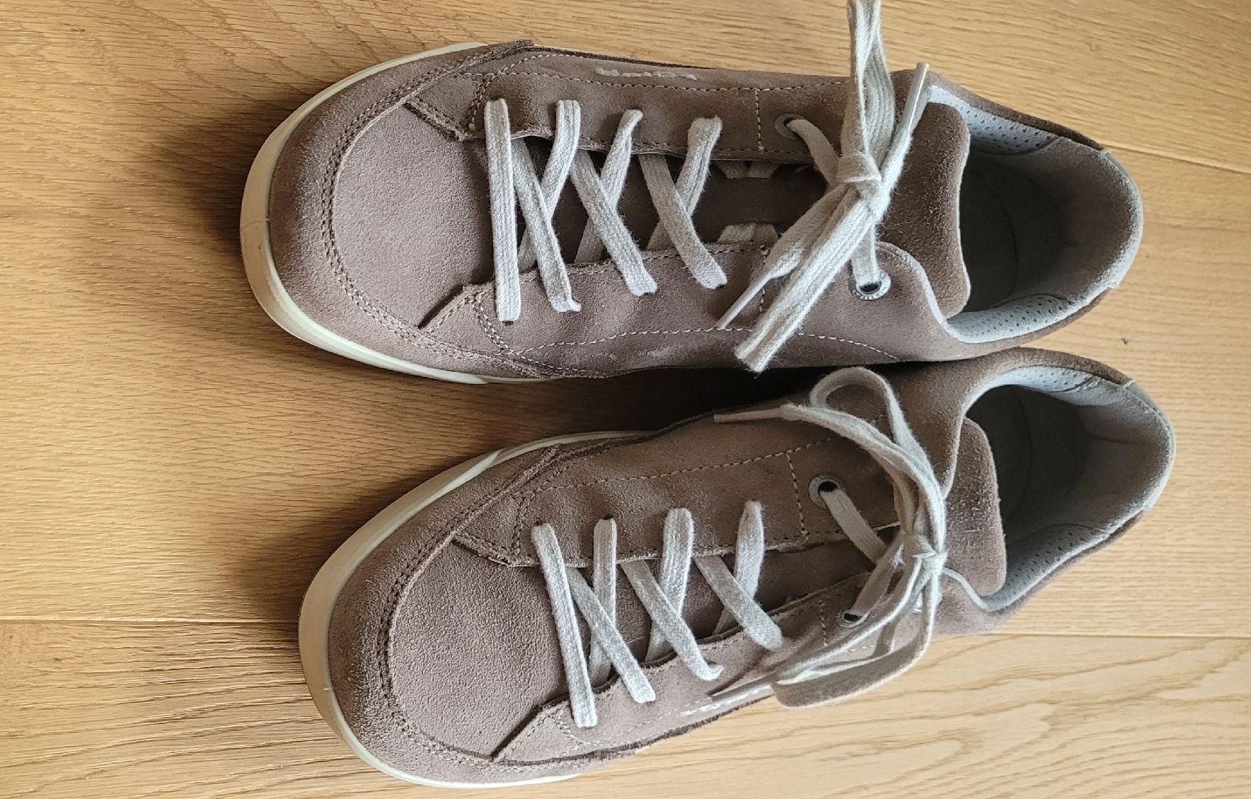 Lowa Scarpe da donna: Lowa Schnürschuh Damen Gr. 6 – Usato da Feusisberg venduto da Pingui55 3