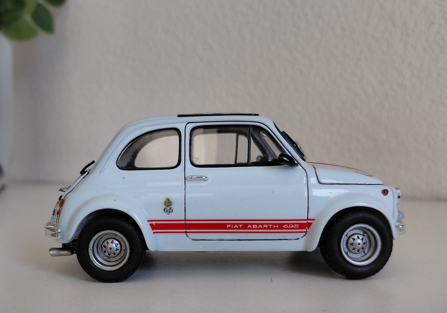 Modellini d'auto: Fiat 500 Abarth 695 SS – Nuovo (secondo la descrizione) da Bottenwil venduto da Toyscout 2