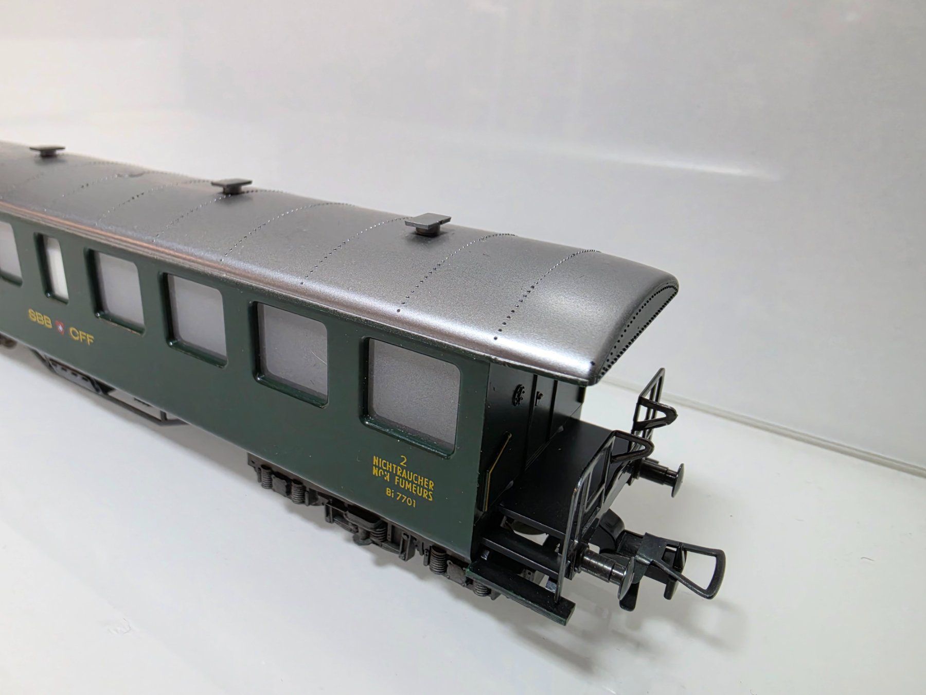 Fleischmann Modellini di ferrovie: Fleischmann SBB Personenwagen H0/DC – Usato da Neuenhof venduto da ludovicco 3