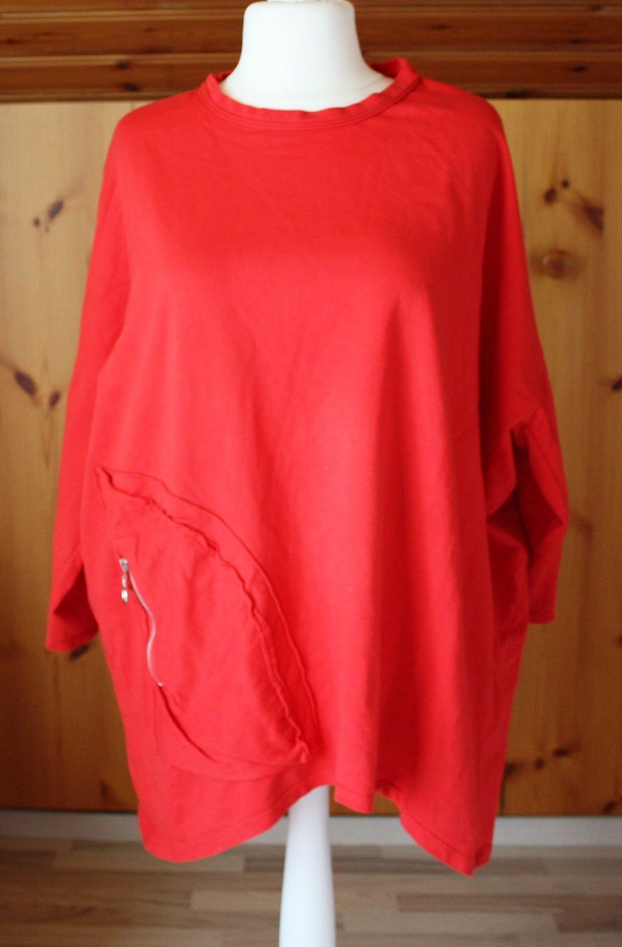 Pullover & Sweatshirts: Pullover rot  Gr. XXL – Gebraucht aus Flüelen von Diversicum-Curvy