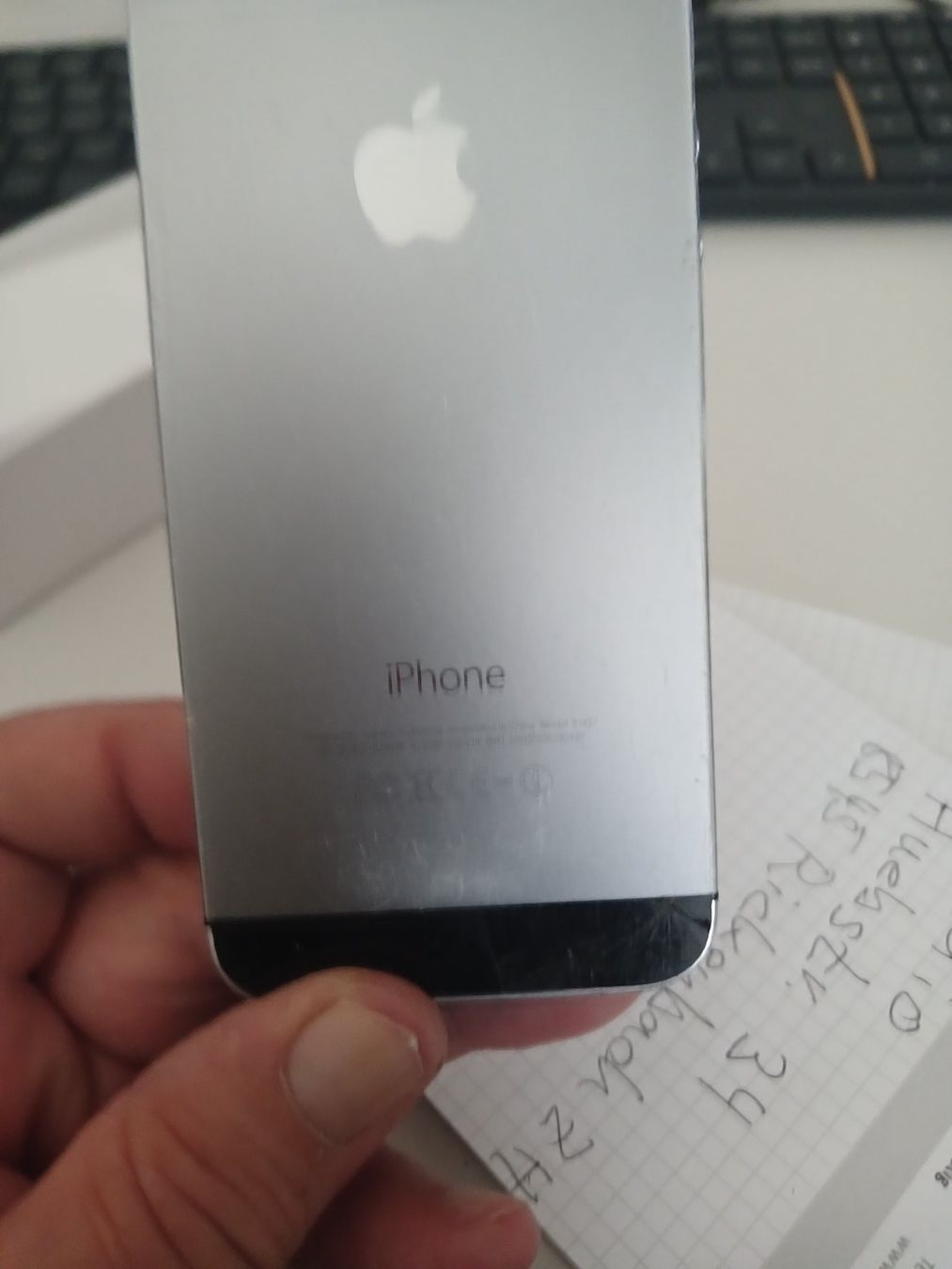 Apple Handys / Smartphones: Smartphone Apple iPhone 5s silber gebraucht im Karton – Gebraucht aus Laufenburg von ELLU02 1