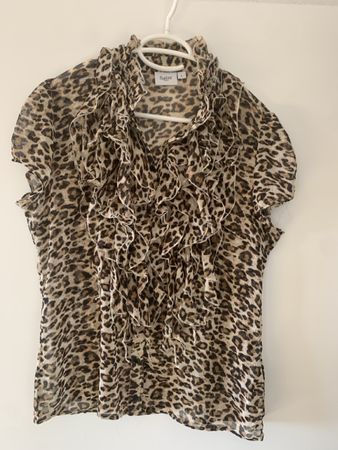 Bluse Leopardenmuster Rüschen Grösse L neu