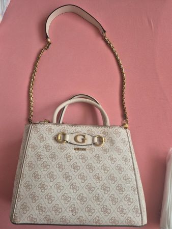 Magnifique sac à main Guess monogrammé