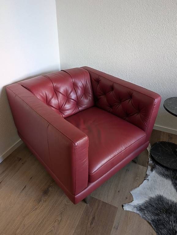 Poltrone: Roter Echtleder Sessel "Chesterfield" – Usato da Hünenberg See venduto da Sandra.12 1
