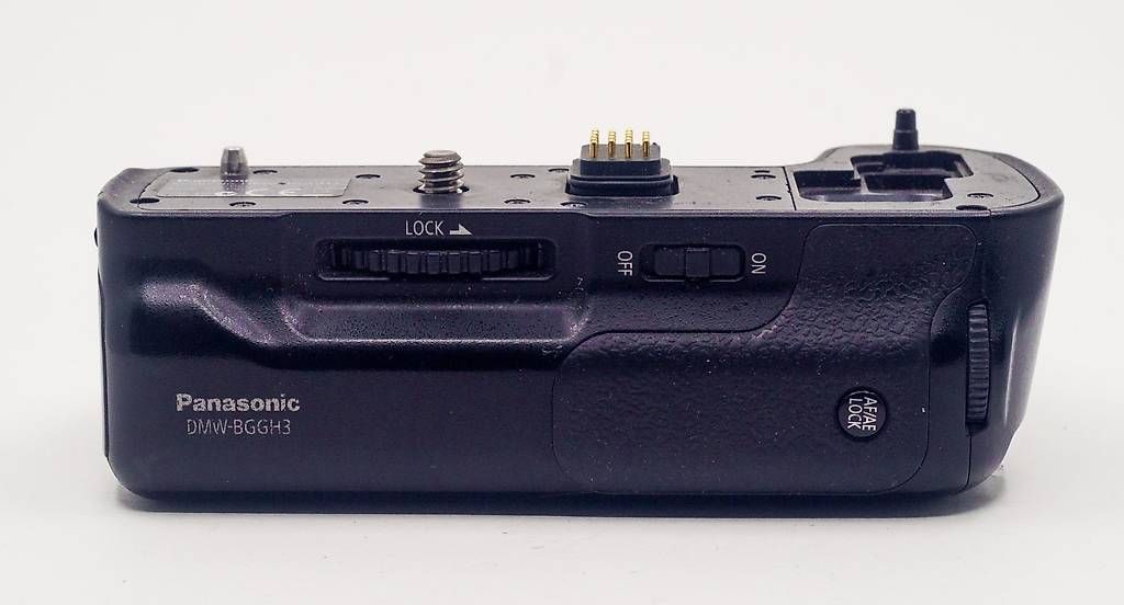 Panasonic Batterie: Panasonic DMW-BGGH3 Grip for DMC-GH3-GH4 – Usato da Thörishaus venduto da vintagger