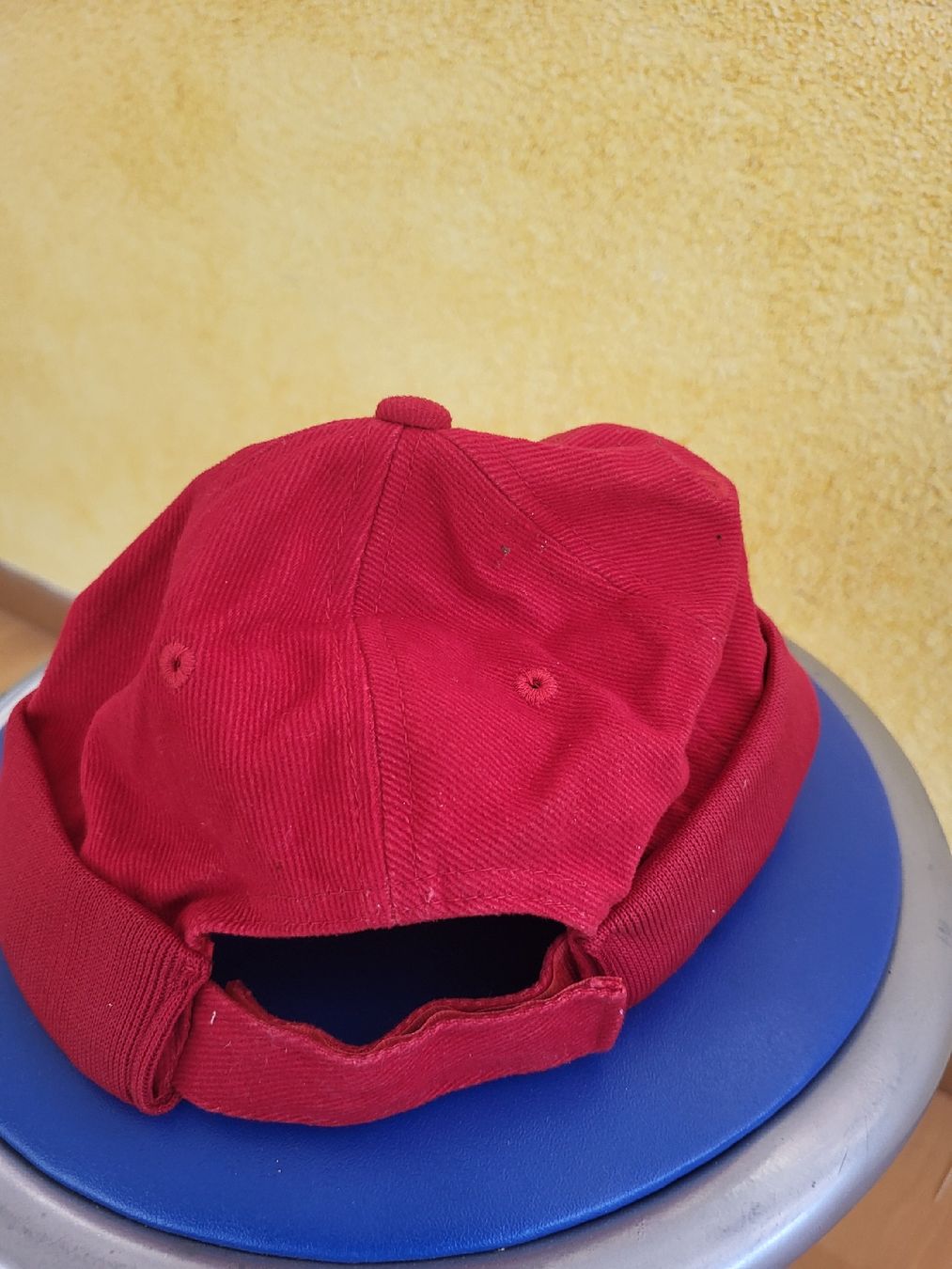 Sonstige Kleidung & Accessoires: Kappe Rot mit Schweizerkreuz  neu – Neu (gemäss Beschreibung) aus Reichenburg von Alles0 1