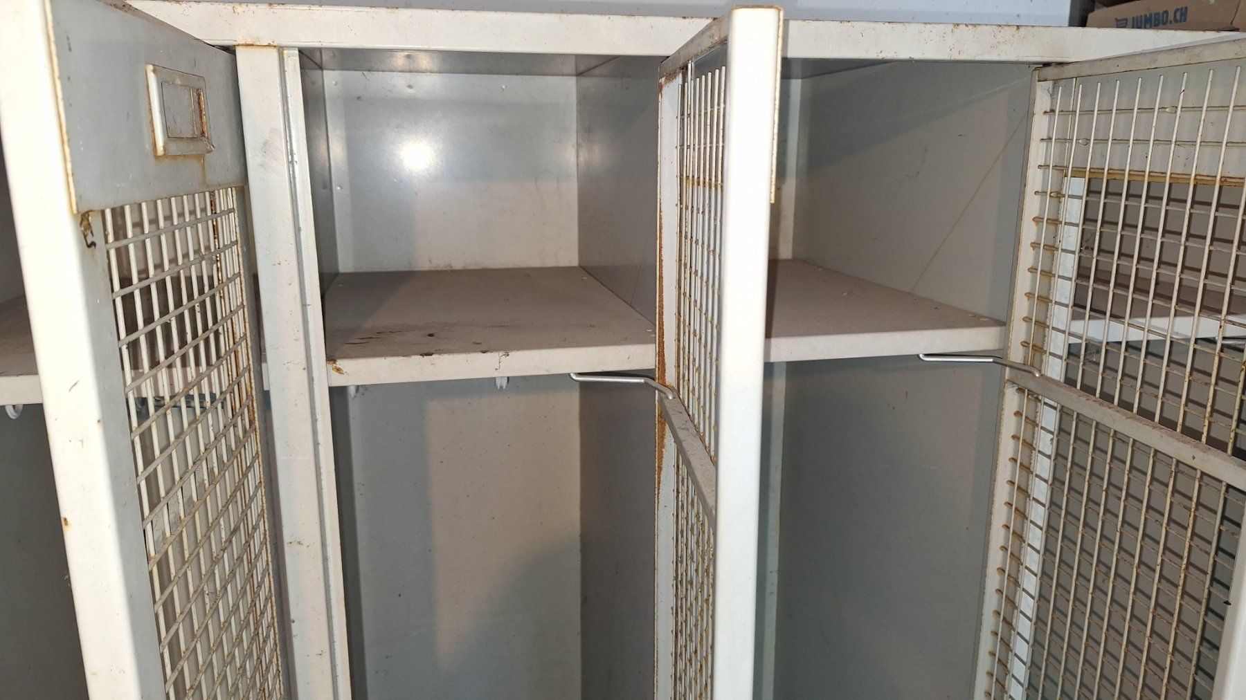Schränke: Blech Metallschrank – Gebraucht aus Bilten von Claas10 2
