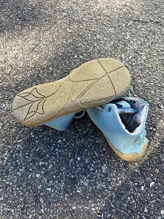 Chaussures garçon: Wildlinge Grösse 33 – D'occasion à Winterthur par Zugvogel13 2