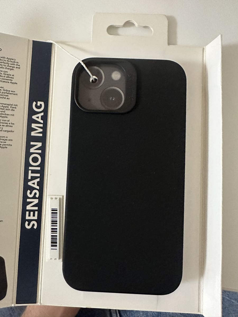 Cover & Protezioni schermo: Neue iPhone 14 Hülle mit MagSafe – Nuovo e nell'imballaggio originale da Goldau venduto da Bsh94 1