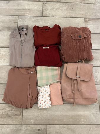 Frühlings-Outfit-Bundle: Tasche, Jacke, Shirts & mehr