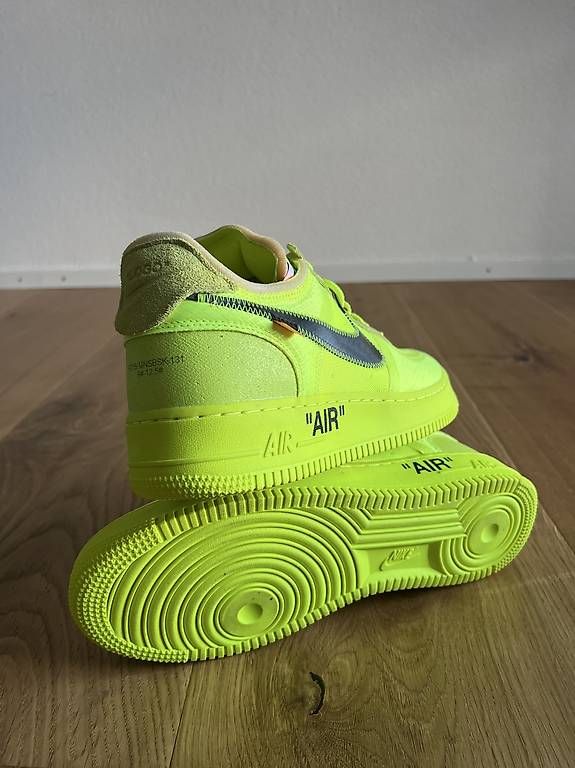 Chaussures hommes: Aur Force 1 Off-White Volt – D'occasion à Hägendorf par noelwyss 2