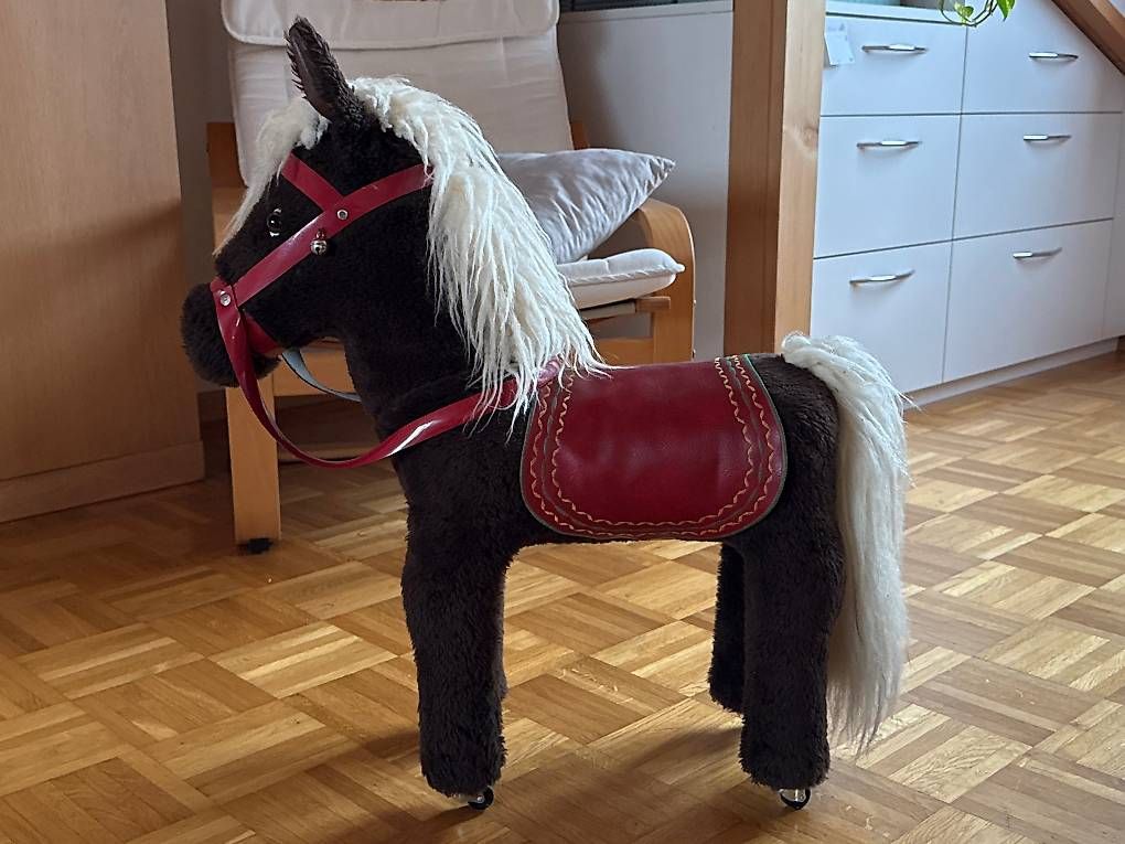 Spielzeuge: Rössli, Pferd, – Gebraucht aus Dietikon von Princessy