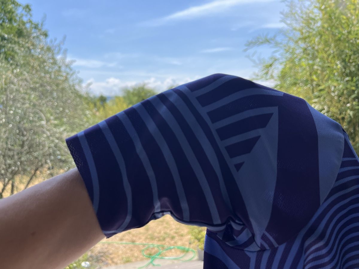 Castelli Leibchen & Hosen: Castelli haut 👚 cycliste  – Gebraucht aus La Neuveville von VivreLibre 3