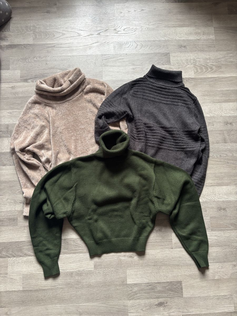 Lotti di vestiti: Lot de 3 pulls à col roulé hiver taille S – Usato da Les Brenets venduto da moe_ym8r