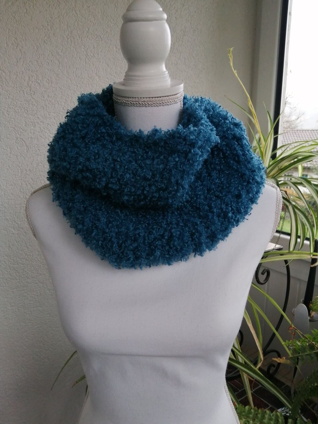 Foulard & Sciarpe: Loop handgestrickt – Nuovo (secondo la descrizione) da Altstätten SG venduto da wil_knl9
