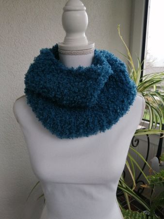 Loop handgestrickt