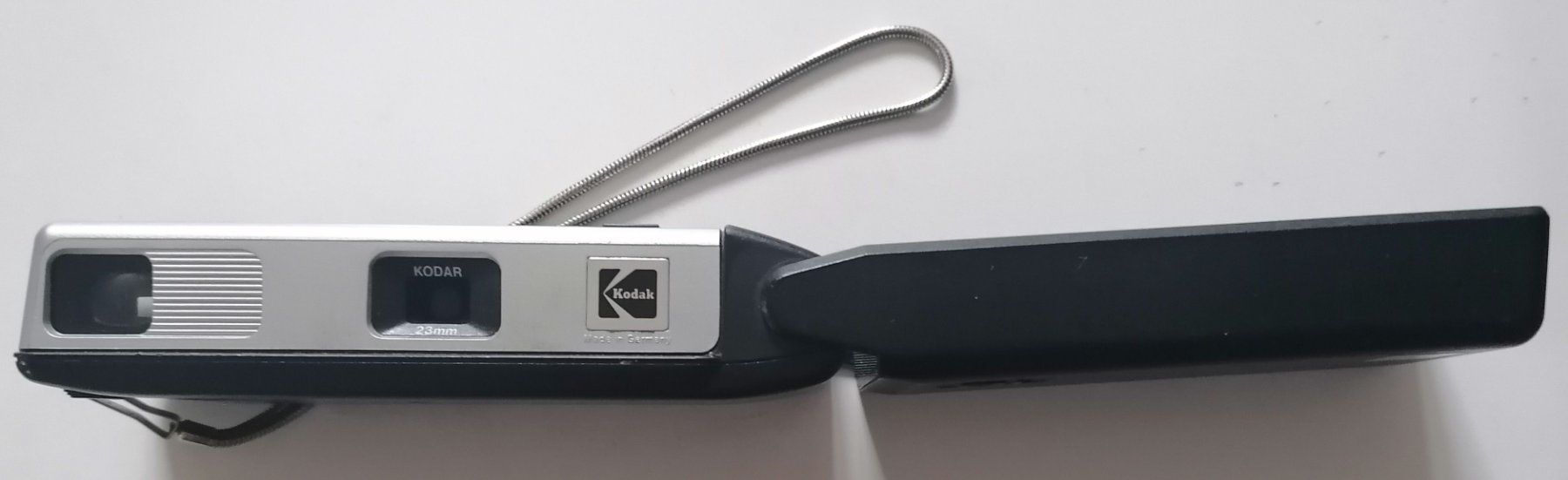 Kodak Kamera: Antike Kamera Kodak Ektra 12 - 23 mm – Gebraucht aus Oberurnen von mackrokodile 1