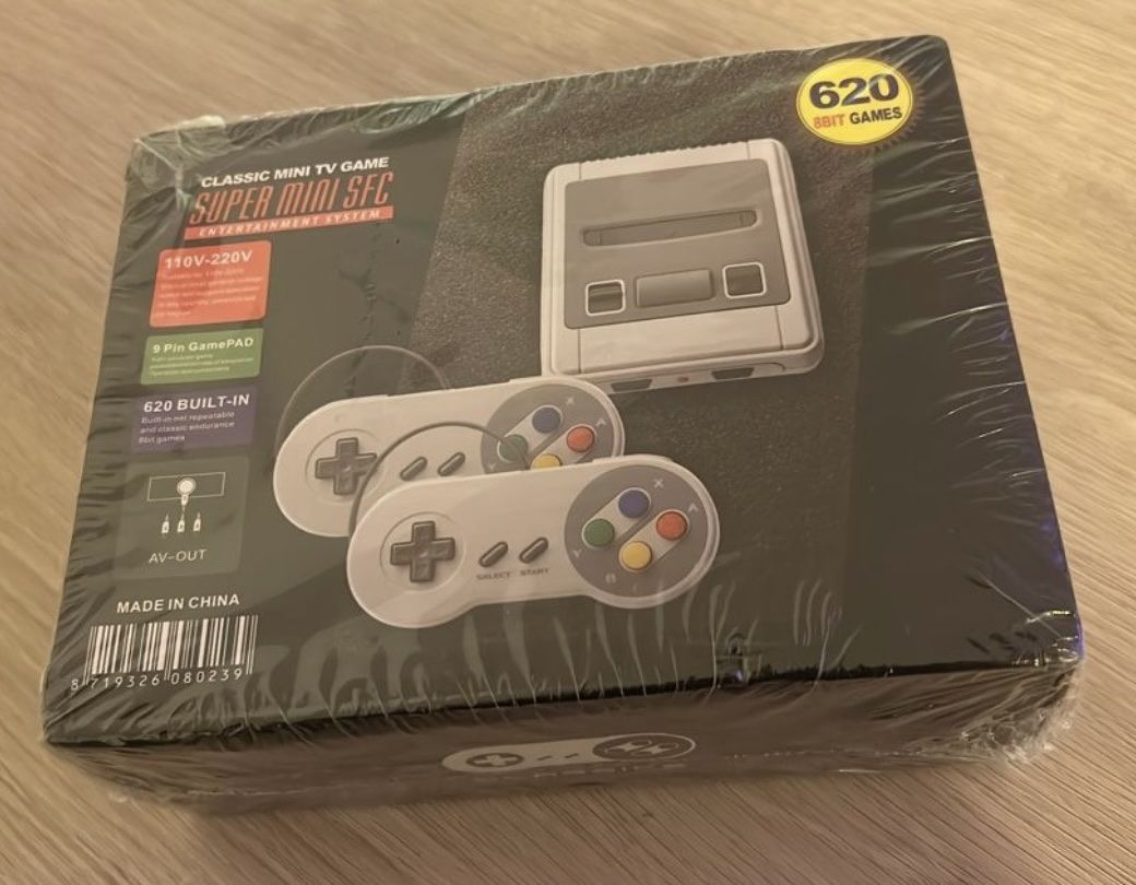 Console: Super Mini SFC Konsole Neu – Nuovo e nell'imballaggio originale da St. Gallen venduto da MoMaMu12