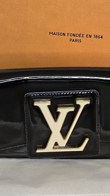 Louis Vuitton Taschen für Damen: Original Louis Vuitton Sobe Clutch – Gebraucht aus Winterthur von dri_cdd7
