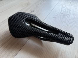 Carbon 3D Bike Saddle Stealth