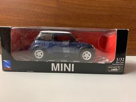 Mini Friktion 1-32 New Ray OVP
