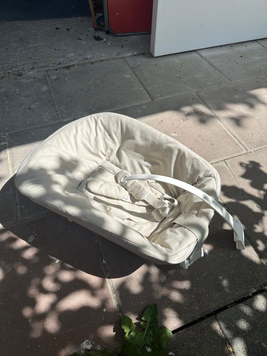 Stokke Chaises hautes: Babyschale Stokke  – D'occasion à Wald ZH par Judithz 1