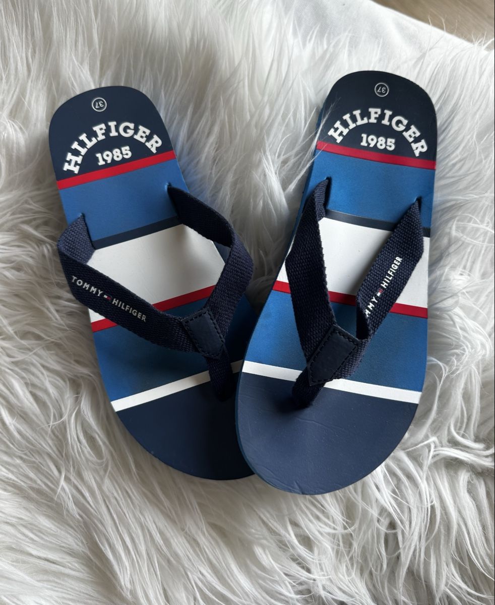 Tommy Hilfiger Herrenschuhe: Hilfiger Flip Flops Gr. 37 – Gebraucht aus Buchs SG von Scheni71