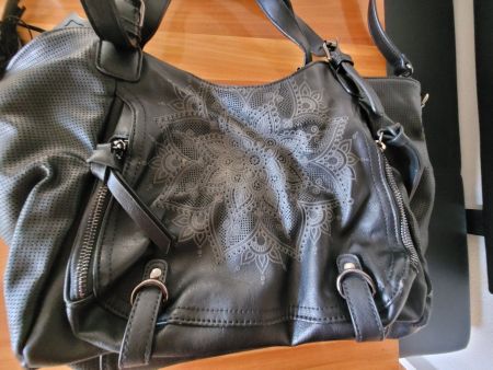 Handtasche Desigual schwarz mit Mandala Muster gebraucht