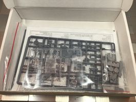 MODELL ARMY AUTO GAZ-69 1/72
