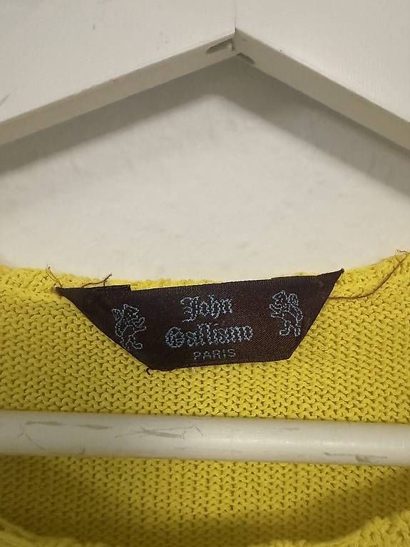 Top: John Galliano Strickoberteil  – Usato da Kreuzlingen venduto da ami_6mbf 1