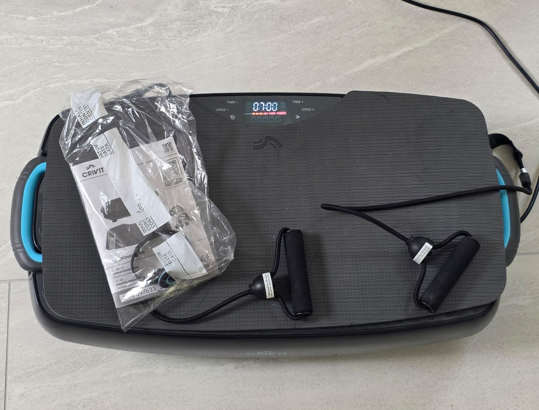 Hometrainer: Crivit Vibrationsplatte / Power Plate mit Zubehör – Usato da Rheinsulz venduto da Dred 5