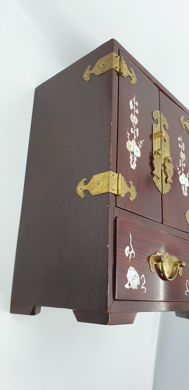 Schmuckkästen: Chinesischer Schmuckschrank, Schmuckschatulle – Gebraucht aus Emmen von Brockofsky 3