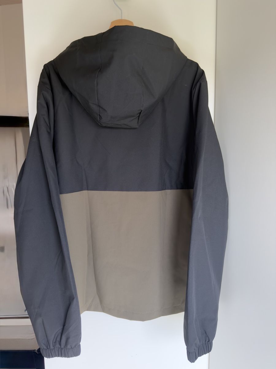 Giacche: XXL Men's Hooded Rain Jacket – Usato da Bernex venduto da Michuwil 1