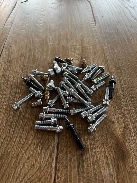 50 Stück Pedal Stollen Schrauben 4mm - Anti-Rutsch Stifte Für Rennrad & Mountainbike