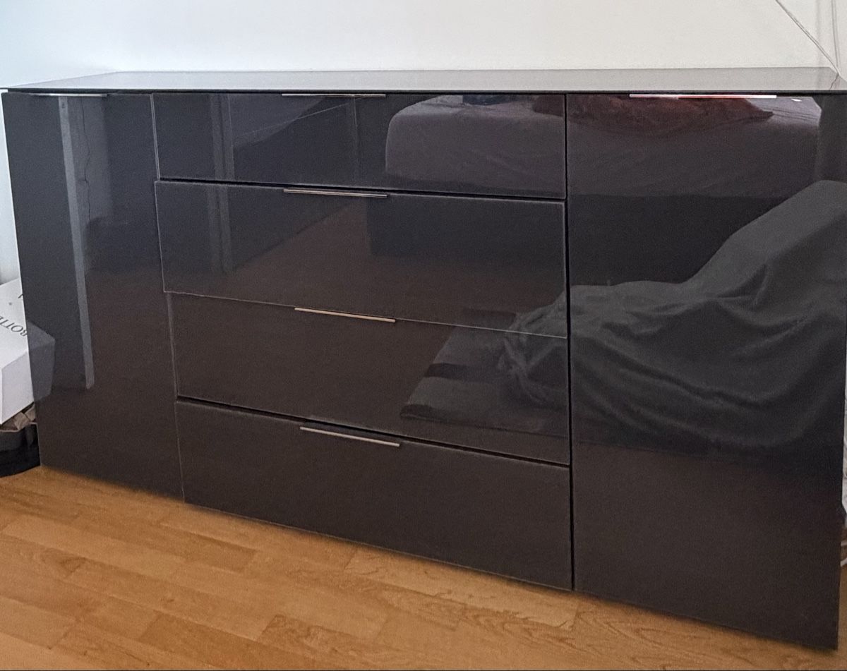 Cassettiere: Sideboard Hochglanz Anthrazit Kommode Top Zustand – Usato da Kaiseraugst venduto da MedinaSecondhand