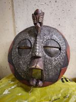 Handgeschnitzte afrikanische Holzmaske