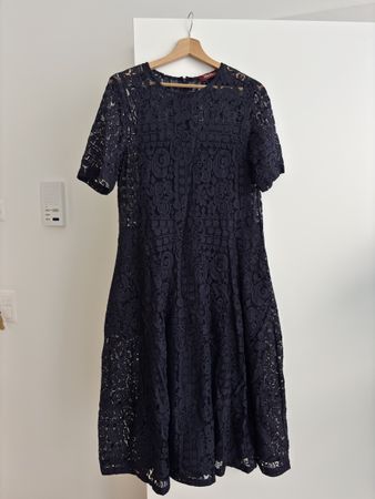 Max Mara Studio Kleid Spitze dunkelblau guter Zustand Gr M