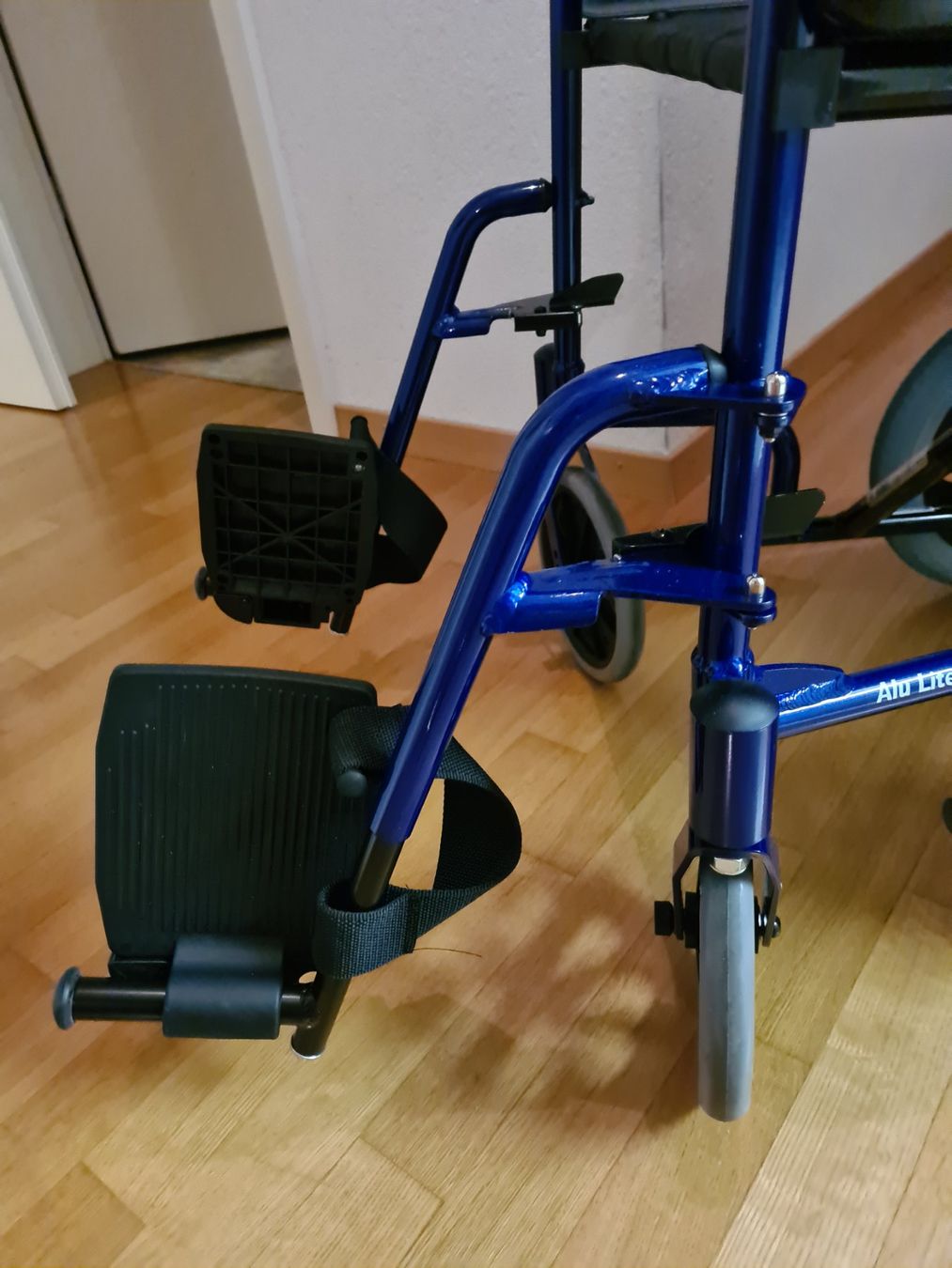 Sedie a rotelle: Rollstuhl – Usato da Zürich venduto da for_2m2j 1