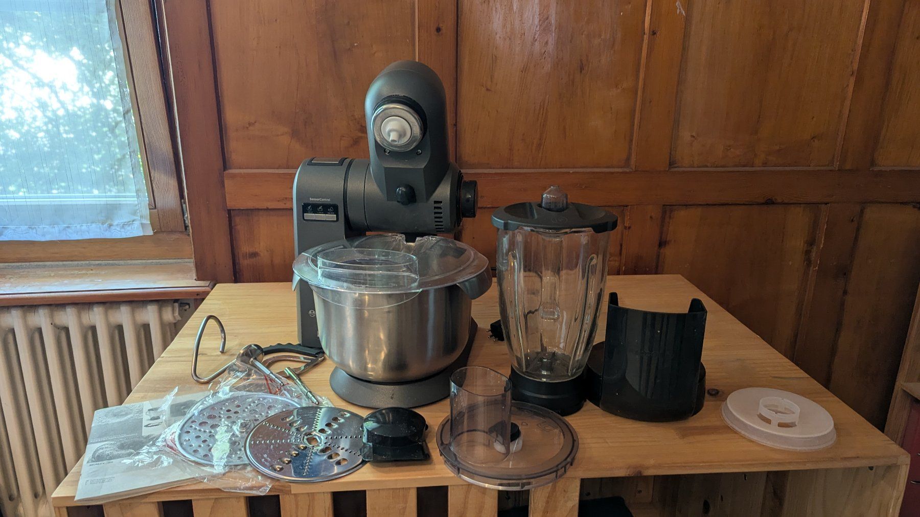 Bosch Küchengeräte: Bosch Küchenmaschine MaxxiMUM 1600 W – Gebraucht aus Balzers von listi634