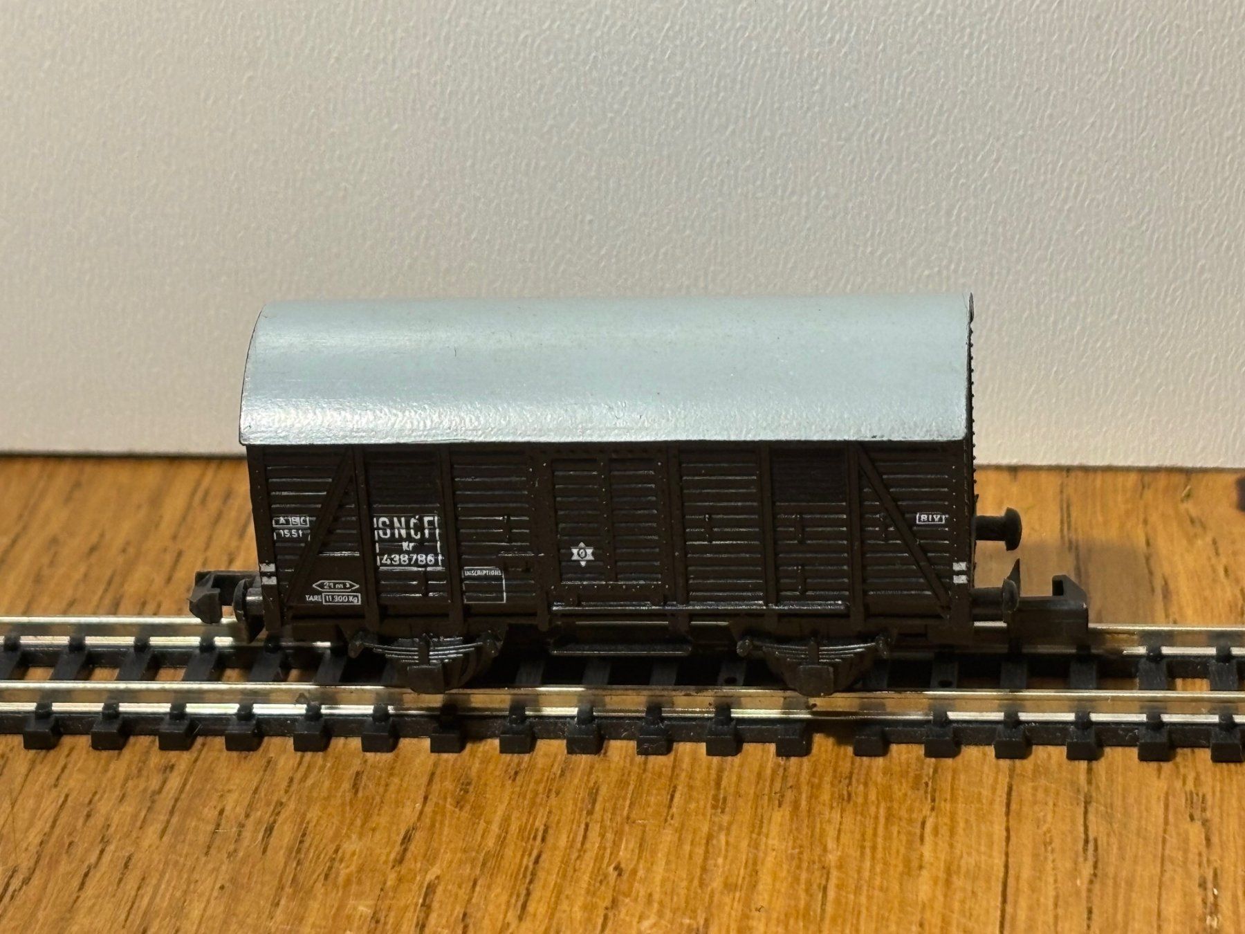 Modellini di ferrovie: *e1329: Güterwagen (Spur N)  -  #1 – Nuovo (secondo la descrizione) da Birsfelden venduto da Birs_25 1
