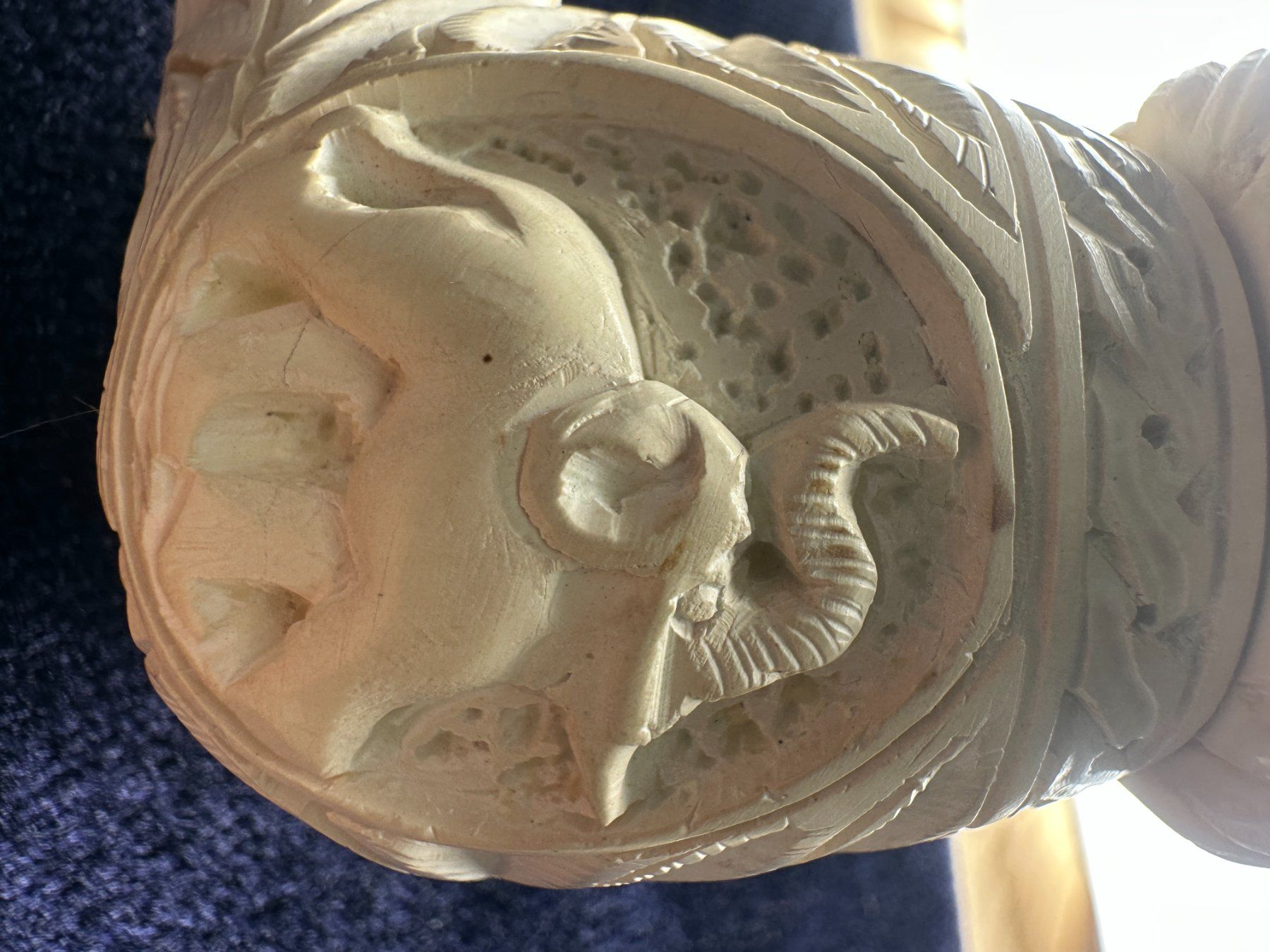 Tabakpfeifen & Zubehör: Handgeschnitzte Meerschaumpfeife Elefant, Deckel, Etui – Gebraucht aus Winterthur von Magicus 3