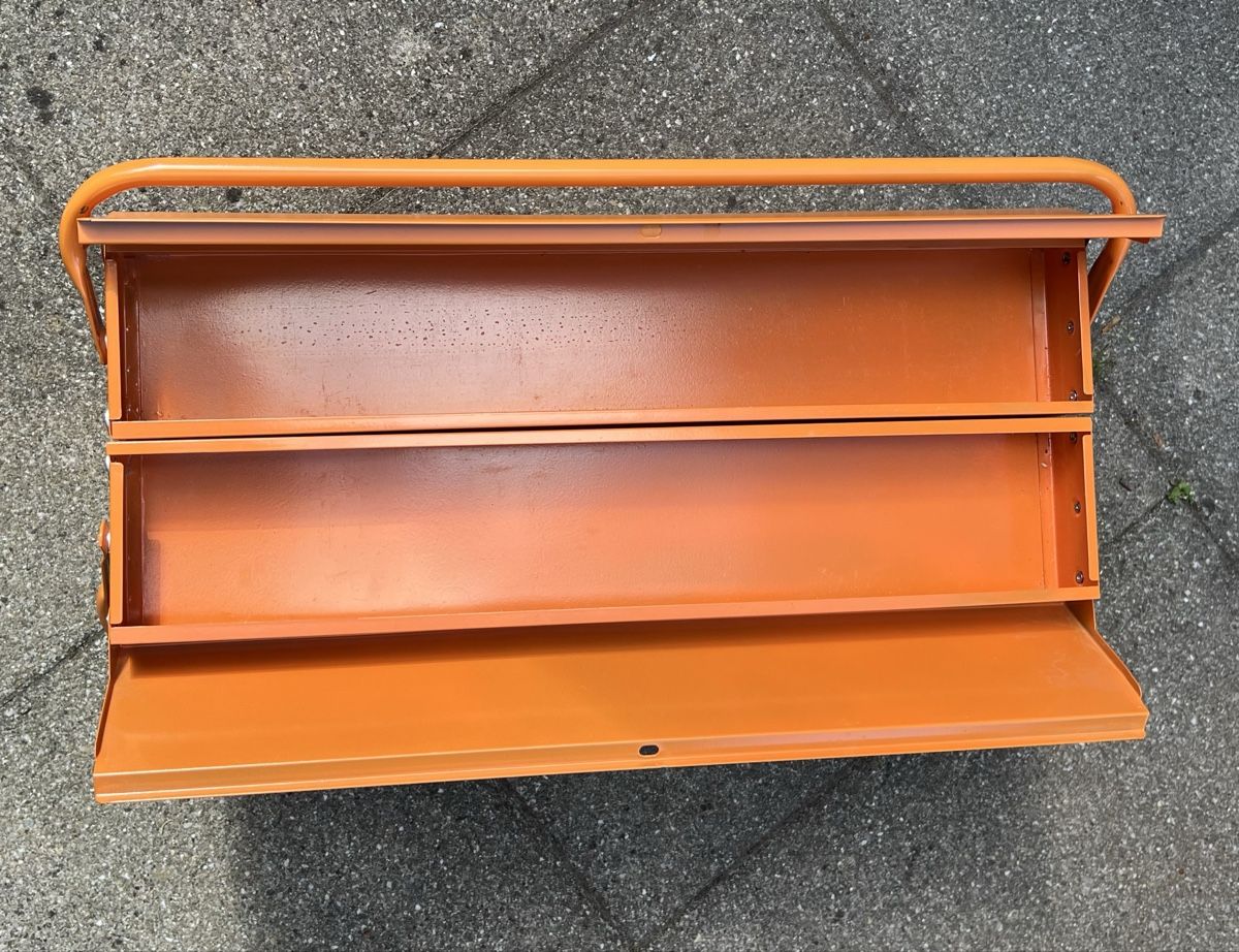 Tutti gli attrezzi: Robuste orangefarbene Werkzeugkiste klappbar, NEU – Nuovo (secondo la descrizione) da Winterthur venduto da auctiontown 2