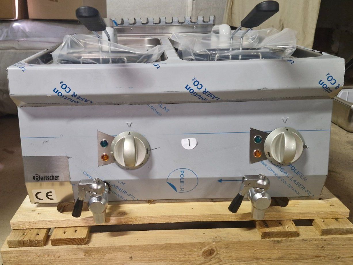 Bartscher Elettrodomestici da cucina: Bartscher Profi Doppel Friteuse Neu ab 1.- – Nuovo e nell'imballaggio originale da Dorf venduto da Miner-supply 1
