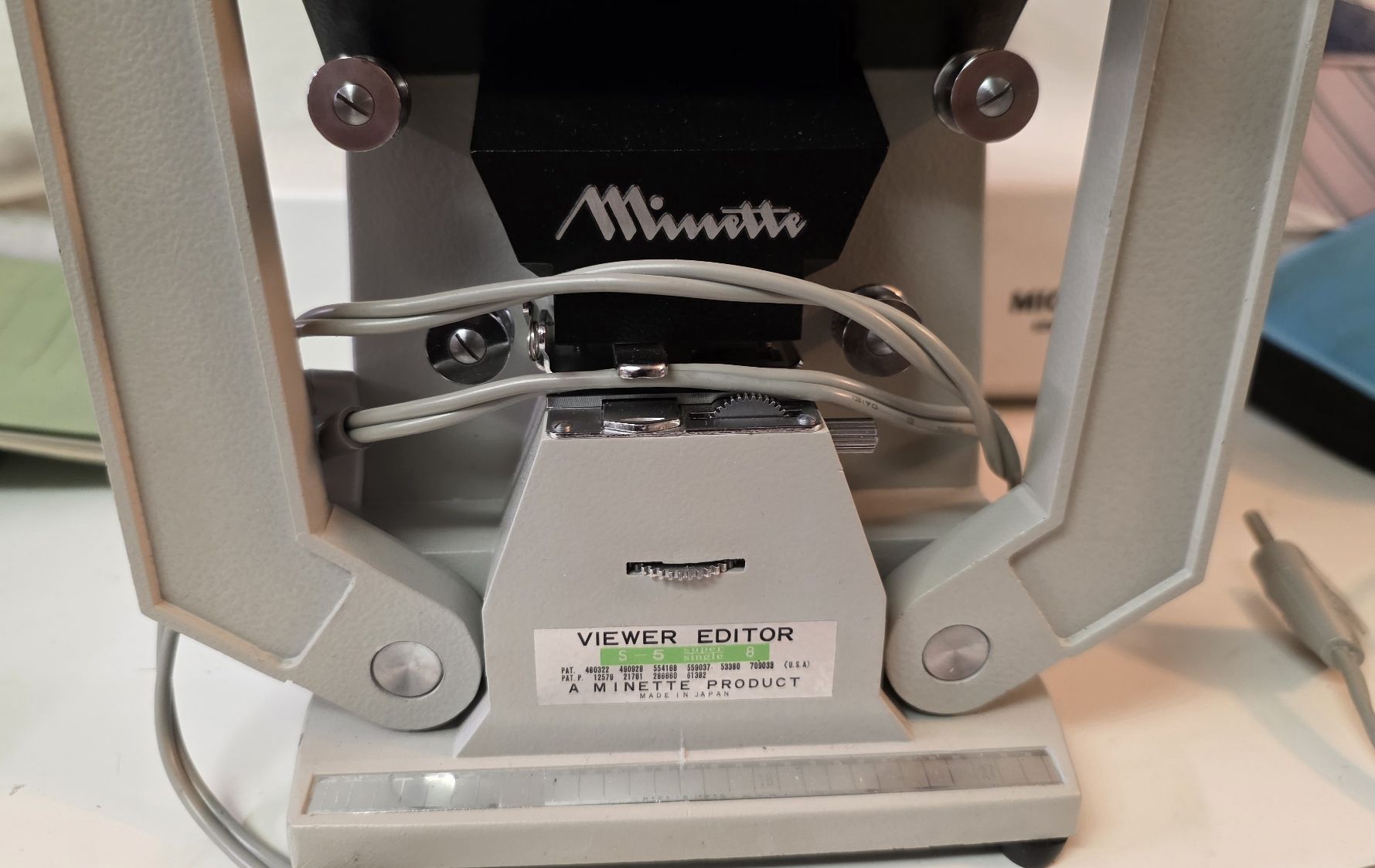 Apparecchi a nastro: Minette S-5 Super 8 Viewer Editor (Ungetestet) – Difettoso da Reinach BL venduto da _MasterK_ 2